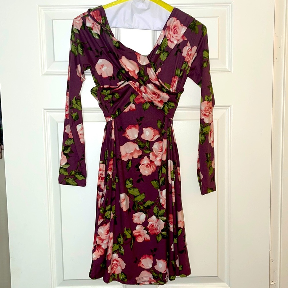 Non sleeve dress